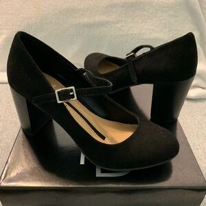 Black Maryjane Heels